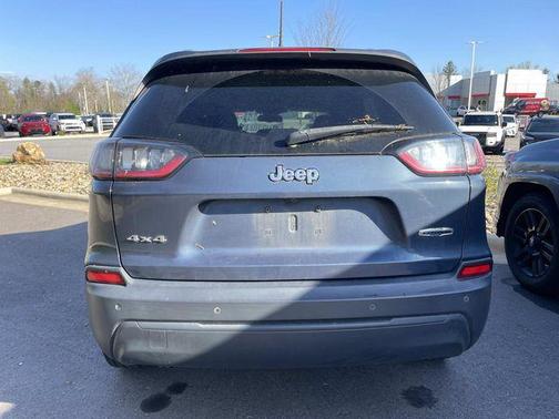 Slate Blue Pearlcoat 2020 Jeep Cherokee Latitude