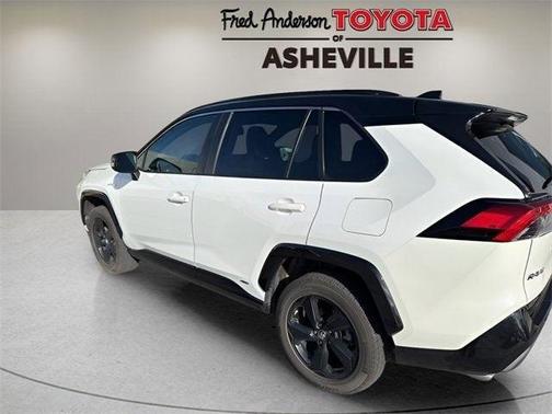 2019 Toyota RAV4 Hybrid SE