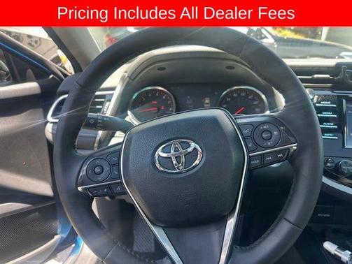 Blue Streak/Midnight Black Metallic 2018 Toyota Camry XSE