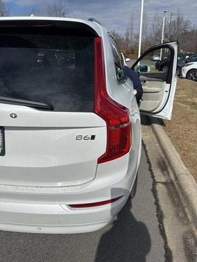 2023 Volvo XC90 B6 Core