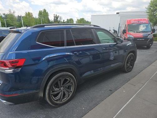 2022 Volkswagen Atlas 3.6L SE w/Technology