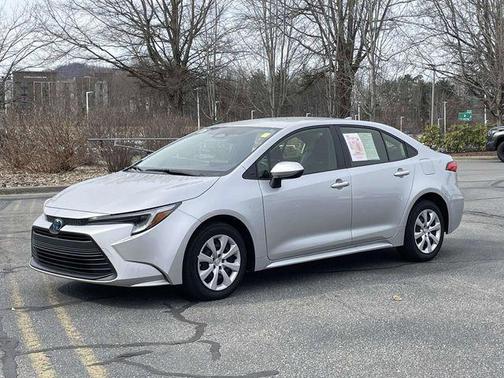 2025 Toyota Corolla Hybrid SE