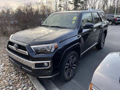 Midnight Black Metallic 2019 Toyota 4Runner Limited