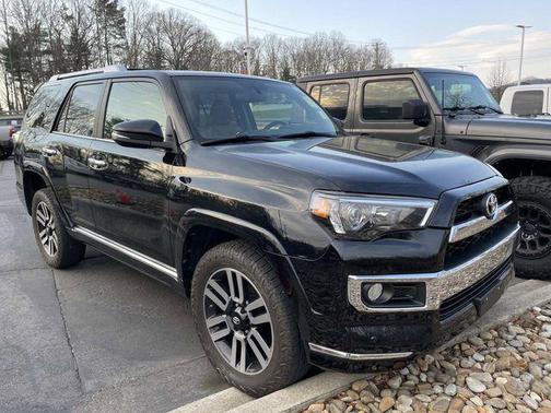 Midnight Black Metallic 2019 Toyota 4Runner Limited