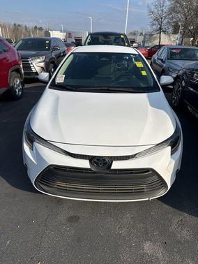 Ice Cap 2024 Toyota Corolla LE