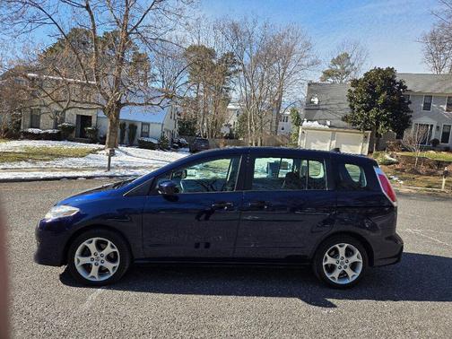 2010 Mazda Mazda5 Sport