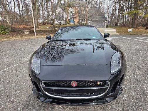 2016 Jaguar F-TYPE R