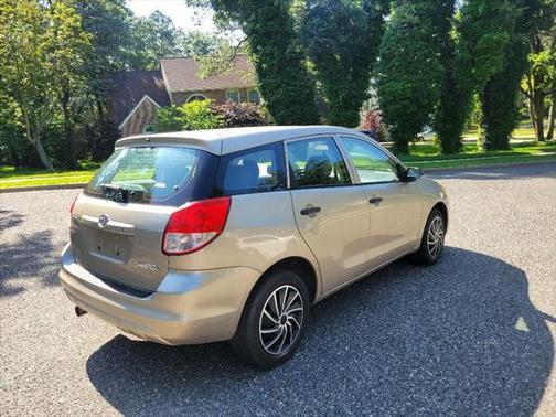 2003 Toyota Matrix Base