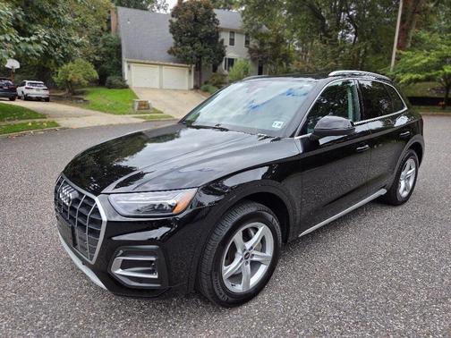 Brilliant Black 2021 Audi Q5 45 Premium