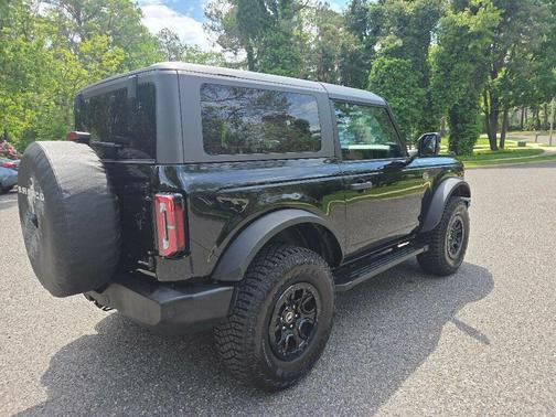 Shadow Black 2023 Ford Bronco Wildtrak