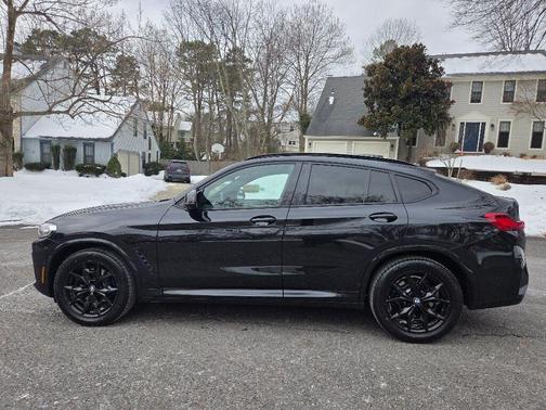 2022 BMW X4 M40i