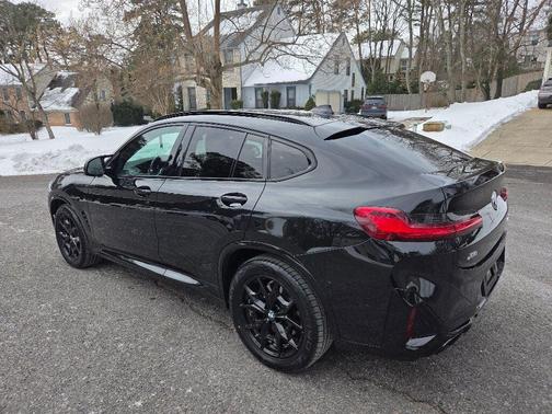 2022 BMW X4 M40i