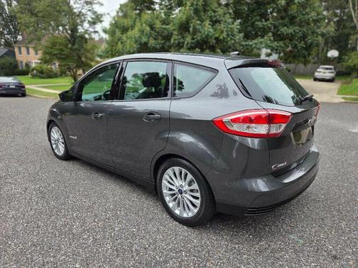 2017 Ford C-Max Hybrid SE
