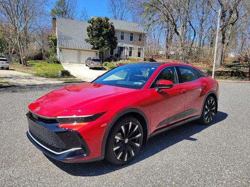 2023 Toyota Crown Platinum
