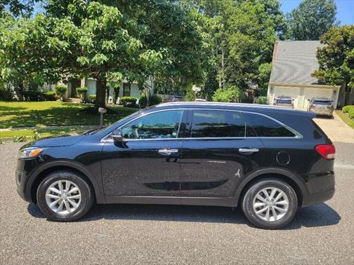 2018 Kia Sorento LX