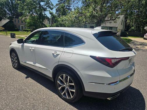 Platinum White Pearl 2023 Acura MDX Technology Package