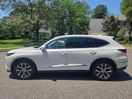 Platinum White Pearl 2023 Acura MDX Technology Package