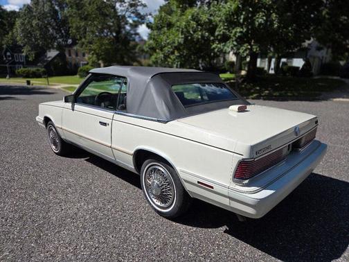 1986 Chrysler LeBaron convertible leather