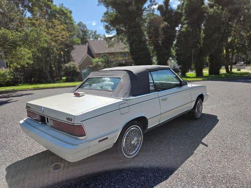 1986 Chrysler LeBaron convertible leather
