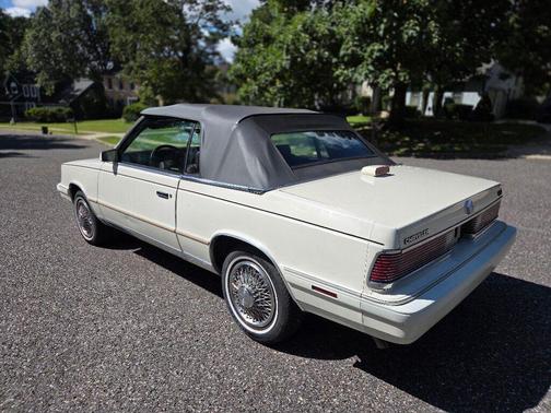 1986 Chrysler LeBaron convertible leather
