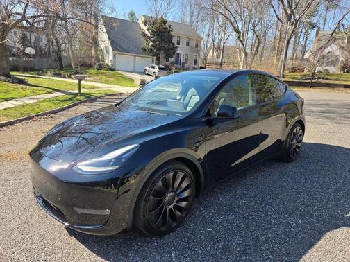 Solid Black 2023 Tesla Model Y Performance Dual Motor All-Wheel Drive