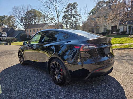 Solid Black 2023 Tesla Model Y Performance Dual Motor All-Wheel Drive