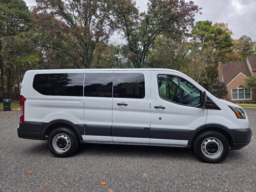 2016 Ford Transit-150 XL