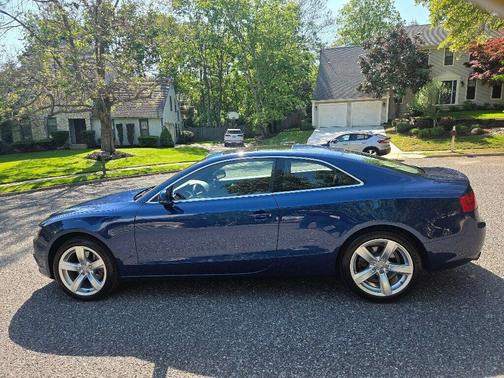 Scuba Blue Metallic 2013 Audi A5 2.0T Premium Plus