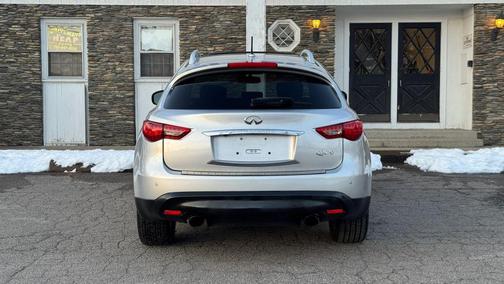 2014 INFINITI QX70 Base