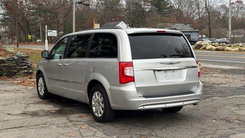 2011 Chrysler Town & Country Touring-L