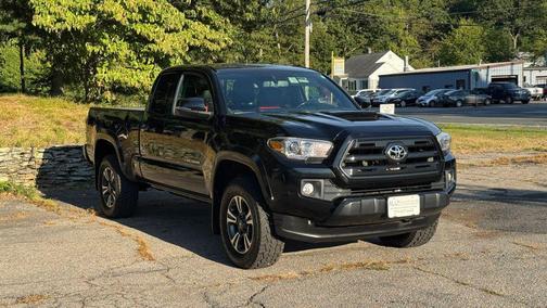 2017 Toyota Tacoma TRD Sport