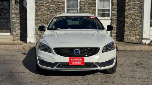 2016 Volvo V60 Cross Country T5 Platinum