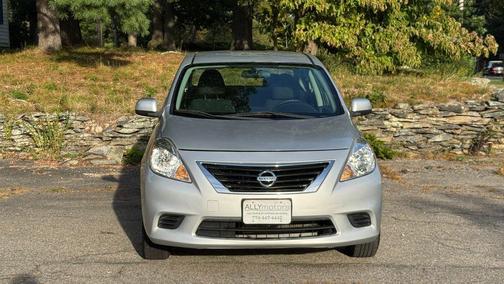 2013 Nissan Versa 1.6 S