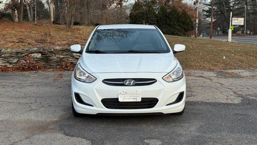 2016 Hyundai Accent SE