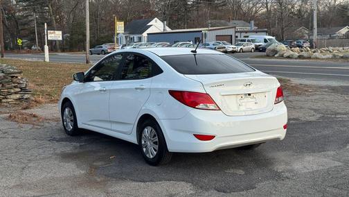 2016 Hyundai Accent SE