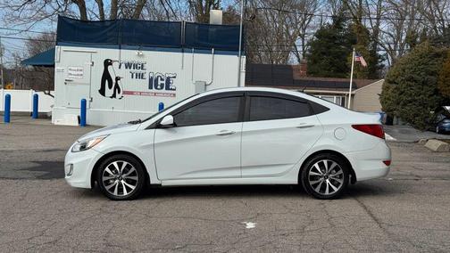 2017 Hyundai Accent Value Edition