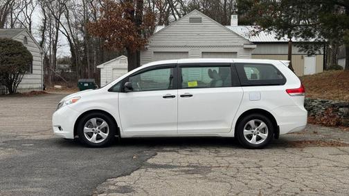 2014 Toyota Sienna L