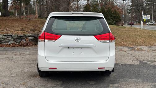 2014 Toyota Sienna L