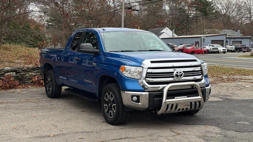 2017 Toyota Tundra SR5