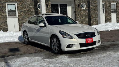 2011 INFINITI G37x Base