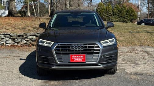 Gray 2018 Audi Q5 2.0T Tech Premium