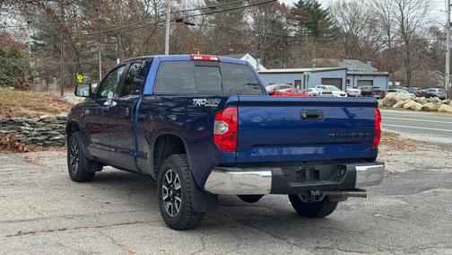 2014 Toyota Tundra SR5