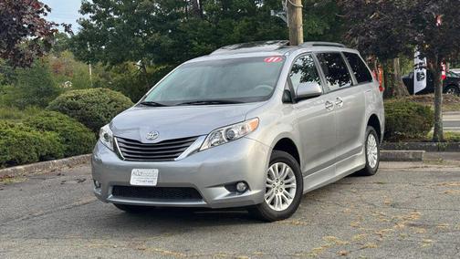 2011 Toyota Sienna XLE