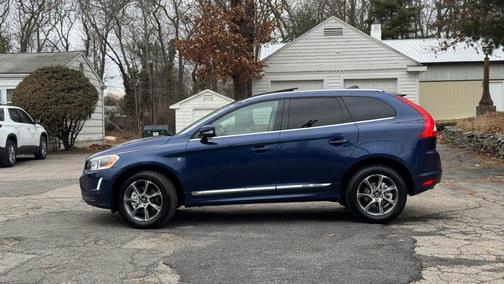 2015 Volvo XC60 T6 Platinum