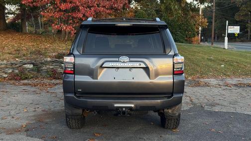 2016 Toyota 4Runner SR5 Sport Utility 4D