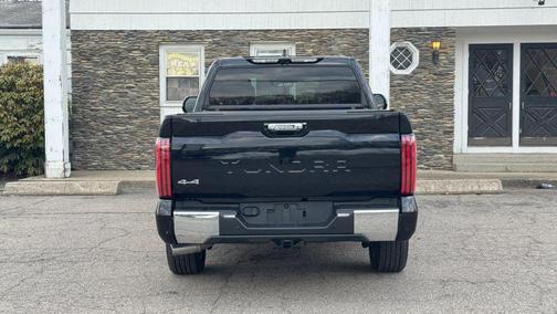 2024 Toyota Tundra Hybrid 1794 Edition