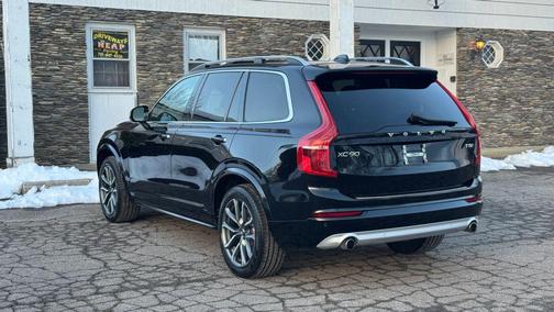 2019 Volvo XC90 T5 Momentum