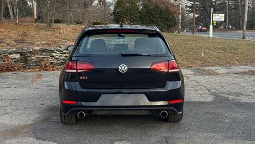 2019 Volkswagen Golf GTI 2.0T S 4-Door