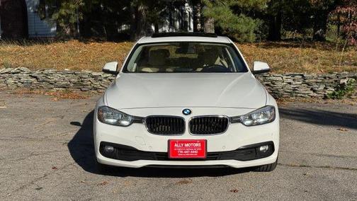 White 2016 BMW 320 i xDrive