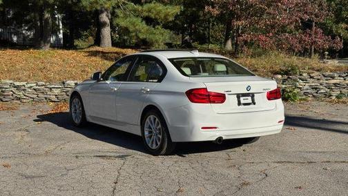 White 2016 BMW 320 i xDrive